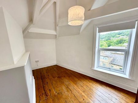 3 bedroom end of terrace house to rent - Photo 5