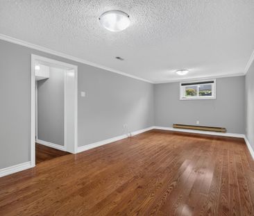 For Lease - 20 Wye Valley Road Unit# Basement, Toronto, Ontario - Photo 3