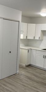 LONGUEUIL , 4 1/2 SECTEUR COLLECTIVITE NOUVELLE TOUT RENOVÉ - Photo 3