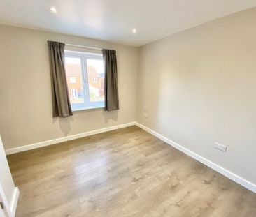 Danelaw Court, Hinckley, LE10 - Photo 3