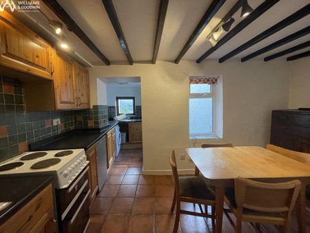 2 bedroom end of terrace house to rent - Photo 5