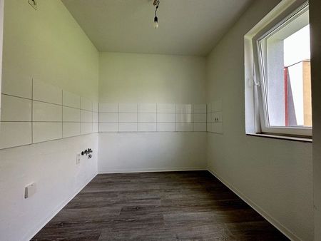 Bezugsfertig renovierte 3,5-Raum-Wohnung in familienfreundlicher Umgebung - Photo 5