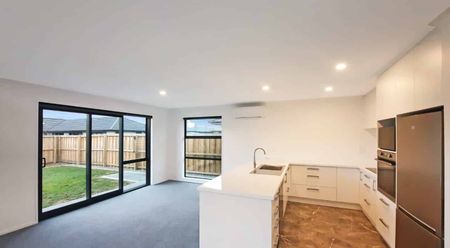 Lovely Three Bed In Pegasus - Photo 2