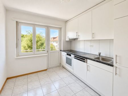 Rent a 4 rooms apartment in Olten - Photo 2