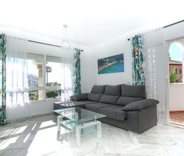 Atico en alquiler en Sitio de Calahonda, Mijas - Photo 2