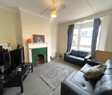 4 bedroom terraced house to rent - Photo 1