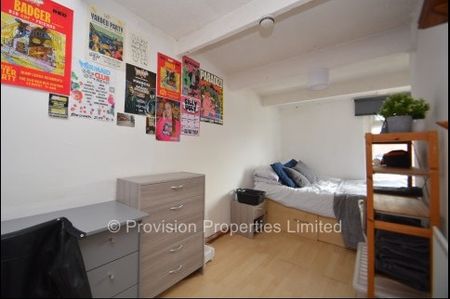 8 Bed Properties in Hyde Park, Leeds - Photo 5