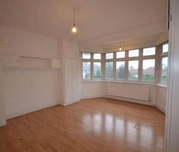 4 bedroom detached house to rent - Photo 5