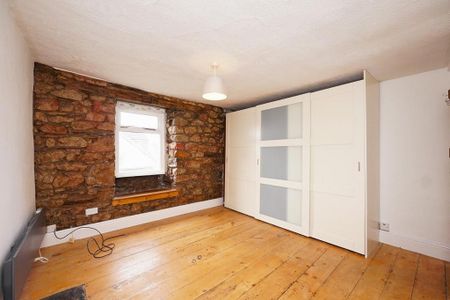 2 bedroom cottage to rent - Photo 2