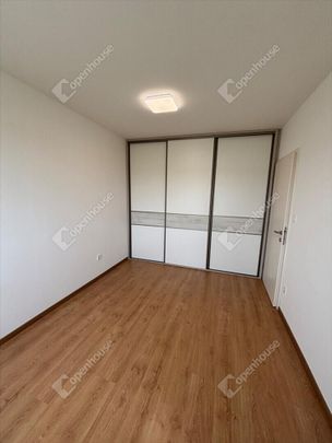 Kiadó újszerű állapotú lakás - Győr - Fotó 1