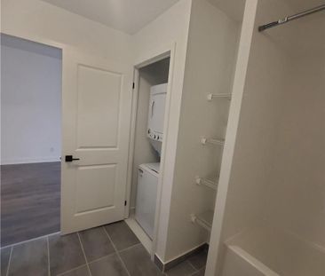 For Lease - 2481 Taunton Road Unit# #1204, Oakville, Ontario - Photo 4