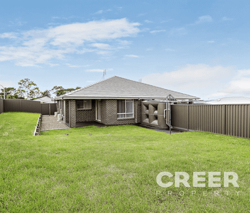 4 Bedroom family home- Duplex - Photo 1