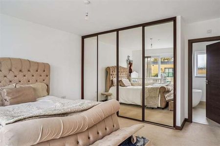 Noel Coward Avenue, Denham Film Studios, UB9 - Photo 5