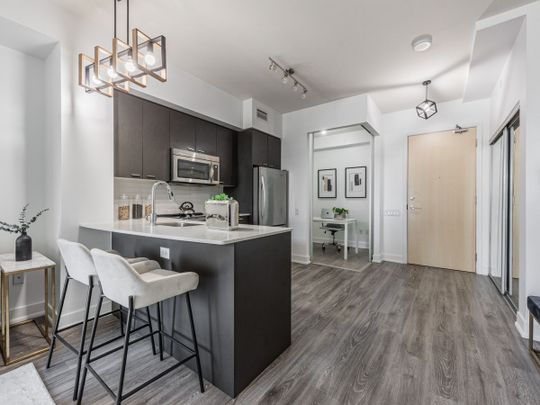 For Lease - 30 Roehampton Avenue Unit# 610, Toronto, Ontario - Photo 1