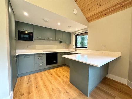 1 bedroom bungalow to rent - Photo 2