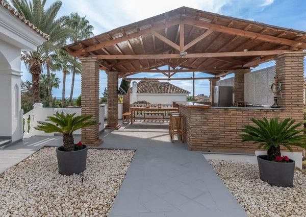 6 bedroom luxury Villa for rent in Marbella Del Este, Spain