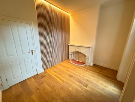 Clark Road, Tettenhall, Wolverhampton - Photo 2