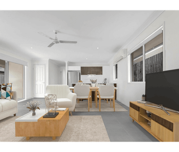 Bright and Contemporary Four Bedroom Home! - Photo 1