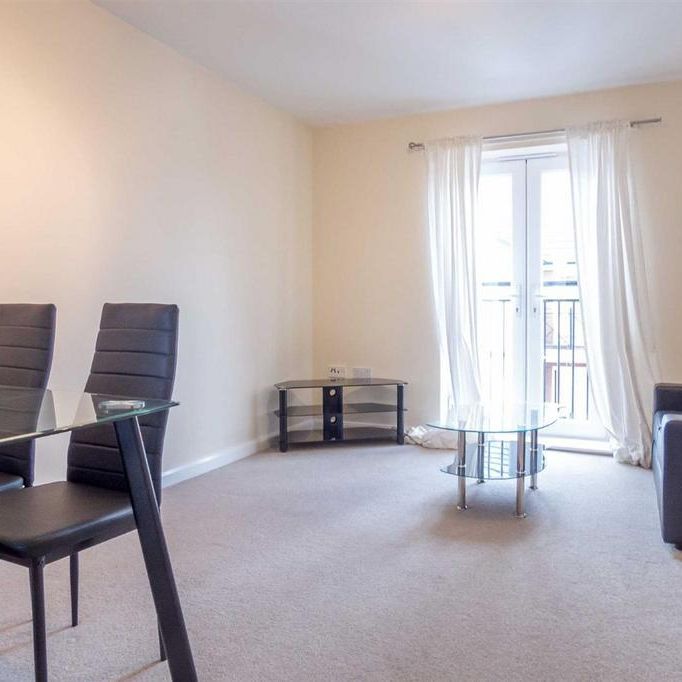 2 bedroom flat to rent - Photo 1