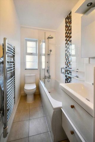 2 bedroom flat to rent - Photo 5