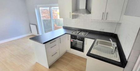 Hillfield, Monkseaton, Whitley Bay, NE25 - Photo 2