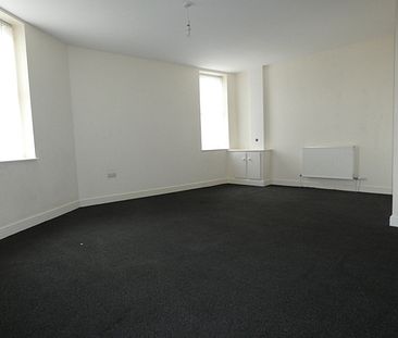 Tyldesley Road flat D - Photo 2