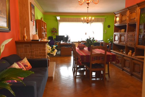 Charmante woning met magazijn – wordt volledig gerenoveerd opgeleverd - Photo 1