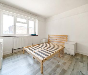 3 bedroom flat to rent - Photo 6