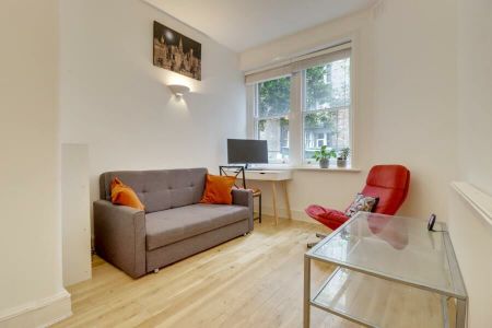 1 Bedroom Apartment To Let - Photo 5