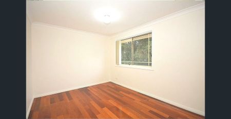 Charming Family Home - Photo 4