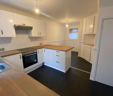 Albatross Avenue, Rochester, Kent, ME2 - Photo 5