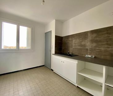 Location Appartement 3 pièces 56m² AVIGNON 84000 - Photo 4