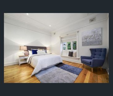 Single Level Home...Stroll To Chatswood - Photo 5