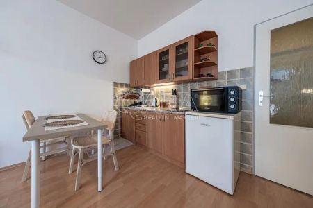 Pronájem bytu 1+kk s balkonem v Praze 10 Záběhlicích, ul. Záběhlická - Фото 5