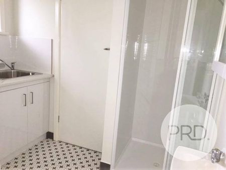 CENTRAL LIVING! - Photo 5