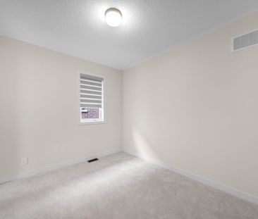 For Lease - 1838 Narcissus Gardens, Pickering, Ontario - Photo 5