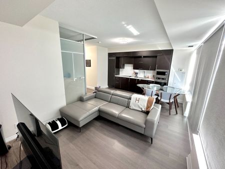 For Lease - 5 Sheppard Avenue Unit# 3024, Toronto, Ontario - Photo 2
