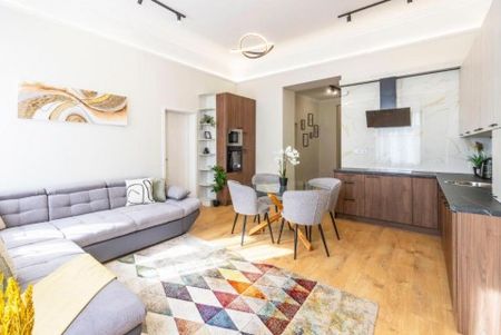 Izabella utca - Fotó 3