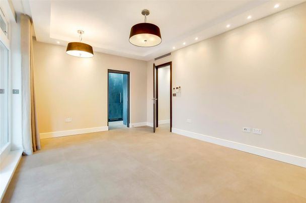Fitzjohns Avenue, Hampstead, London - Photo 1
