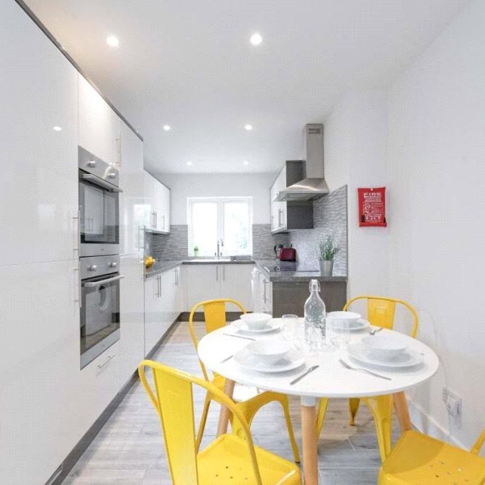 7 bedroom property to rent - Photo 1