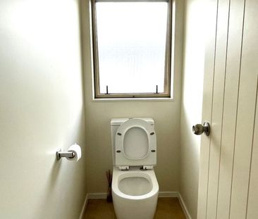 4 Bedroom in East Tamaki - Photo 2