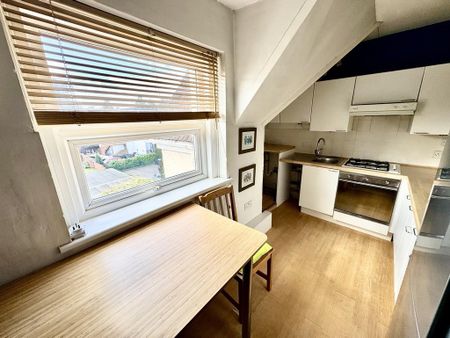 2 bedroom apartment to rent - Photo 5