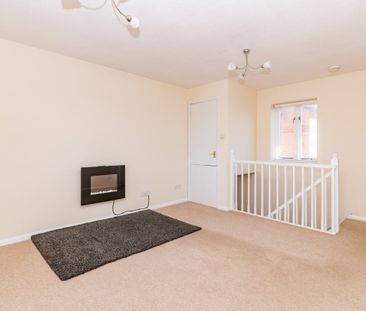 Spruce Drive, Bicester - Photo 1