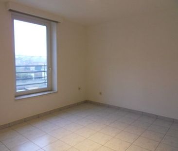 Appartement op 2de verd. met 1 slaapkamer, nabij centrum, scholen, ... - Foto 6