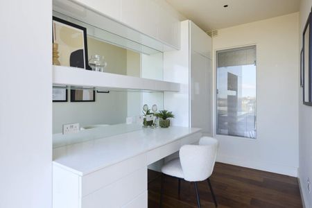 4 bedroom flat to rent - Photo 4