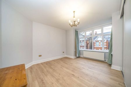 Cleveland Avenue, W4 1SN, London - Photo 2