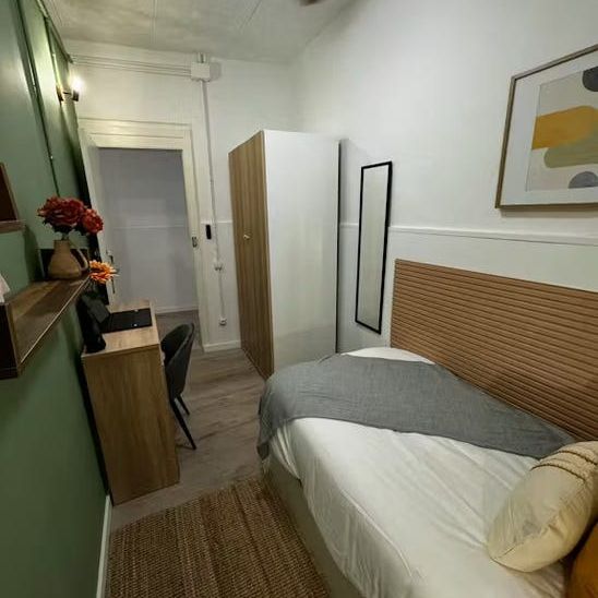 Carrer del Comte d'Urgell, Barcelona, Catalonia 08011 - Photo 1