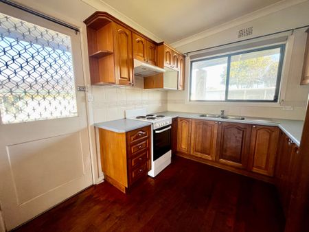 Affordable 2-Bedroom Home in the Heart of Gorokan - Photo 5