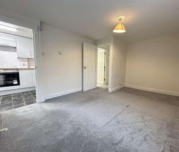 Kinnings Row, Tonbridge, TN9 - Photo 1