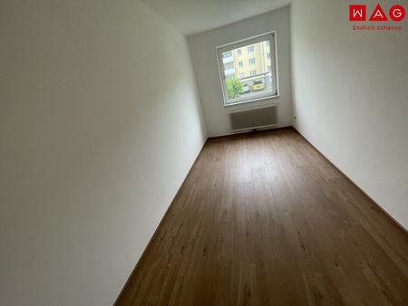 Wohnen mit hohem Erholungswert! Einladene 3-Raum Wohnung mit Loggia! - Photo 3